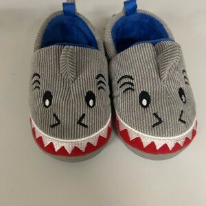 Shark Adventure Kids Slippers - Gray and Red